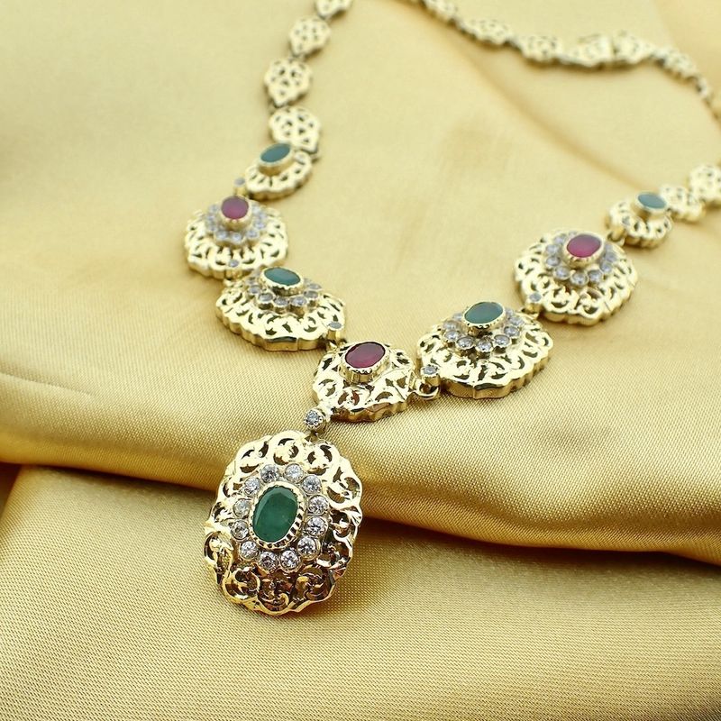 Image 9 of Golden oriental necklace with ruby ​​and emerald