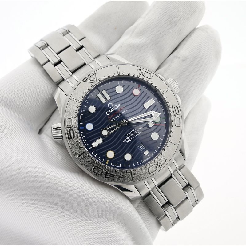 Image 5 of Omega Seamaster Diver 300M 'Beijing 2022' 522.30.42.20.03.001; Automatic diving watch
