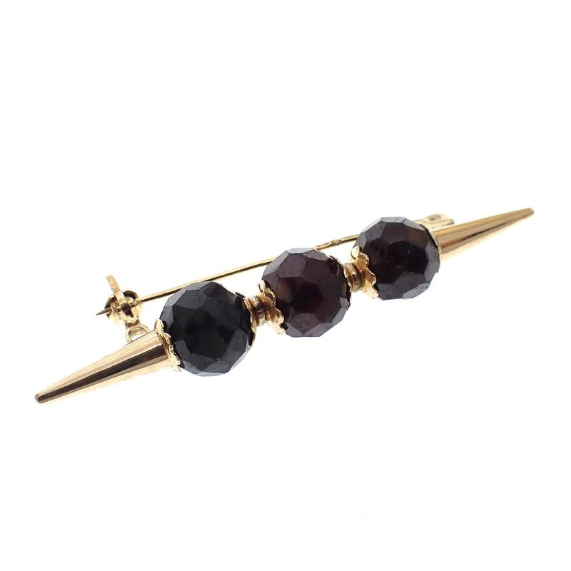 Image 2 of Antique gold brooch with garnet
