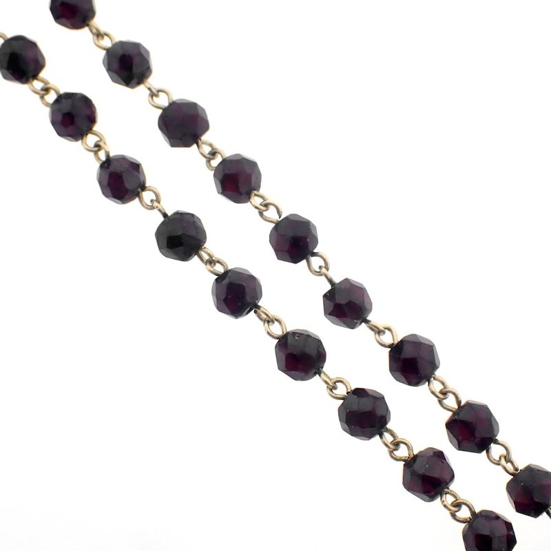 Image 3 of Garnet necklace with gold paston clasp; Antique/vintage | 47.5 cm