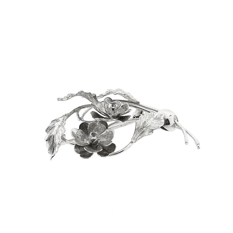 Image 3 of White gold brooch with diamonds; 0.12 ct.