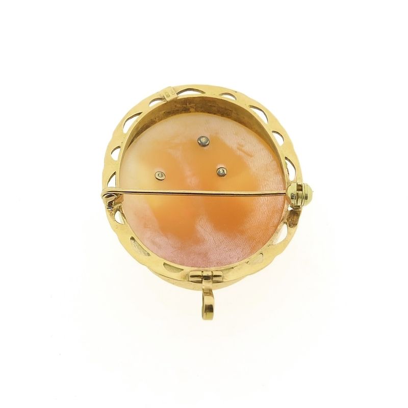 Image 6 of Gold brooch/pendant with cameo and diamond