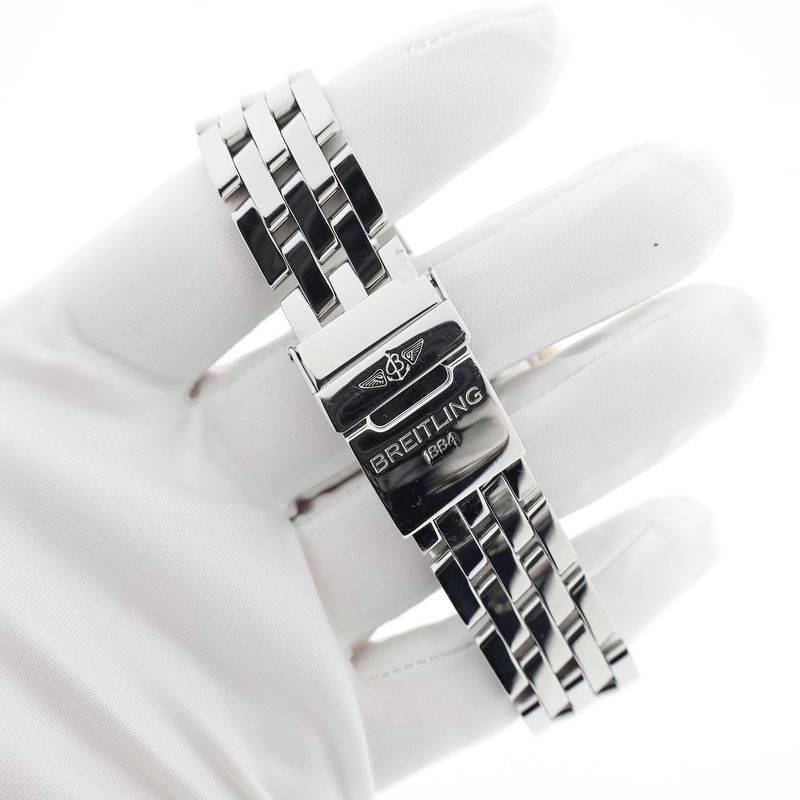 Image 8 of Breitling Chronomat B13050.1; Gold/steel men's watch