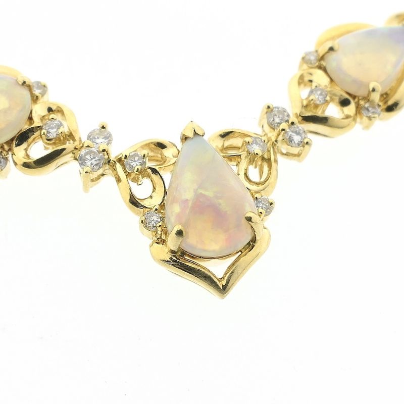 Image 10 of 18-karat gold necklace with a fixed pendant; Opal and diamond 0.46 ct. | 43 cm