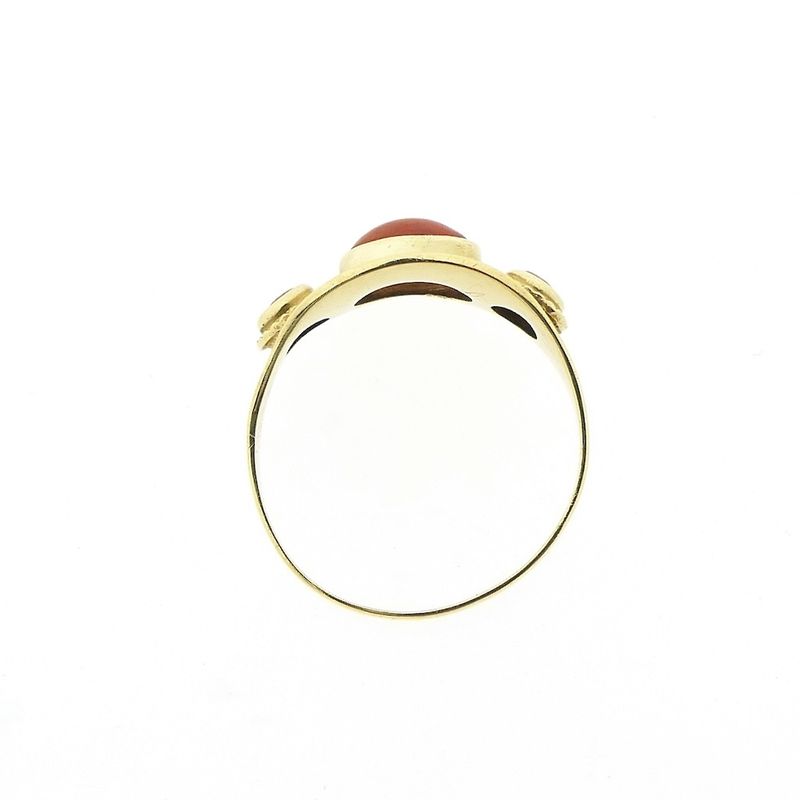 Image 7 of Gold ring with red coral | Vintage