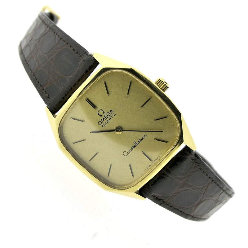 Image 12 of Omega Constellation; Vintage 18k gold men's watch with a linen dial