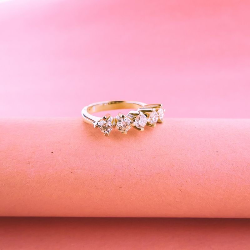 Image 2 of 18-karat white gold ring with diamonds | 1.00 ct.