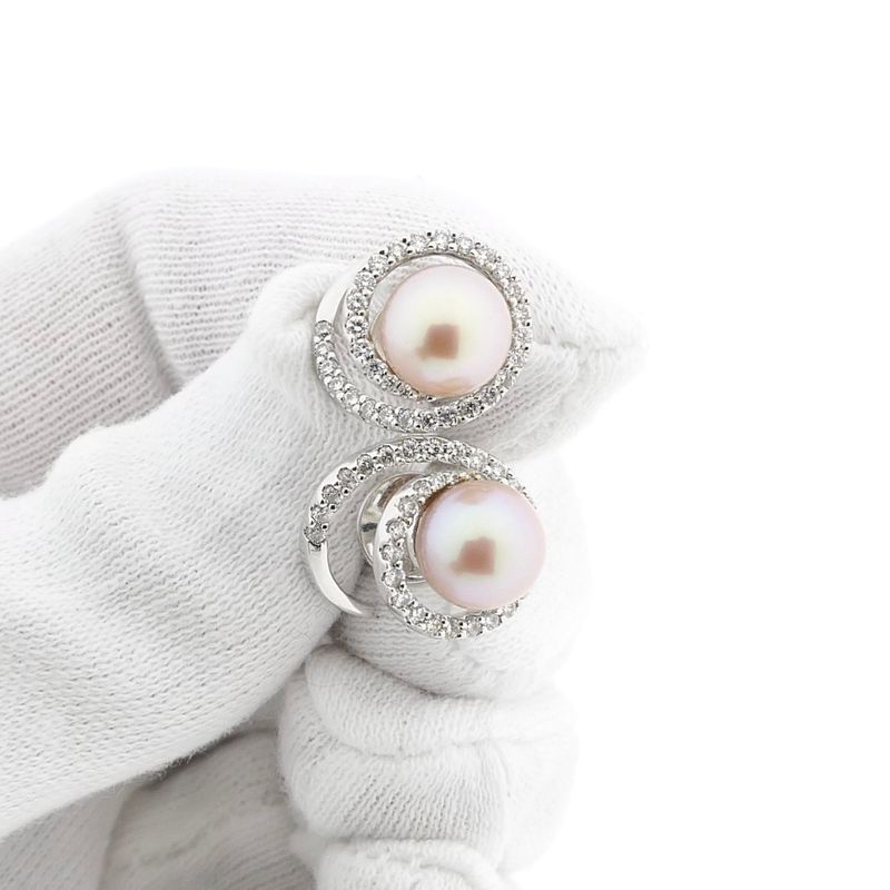 Image 10 of White gold stud earrings with Tahitian pearl and diamonds; approx. 0.64 ct.