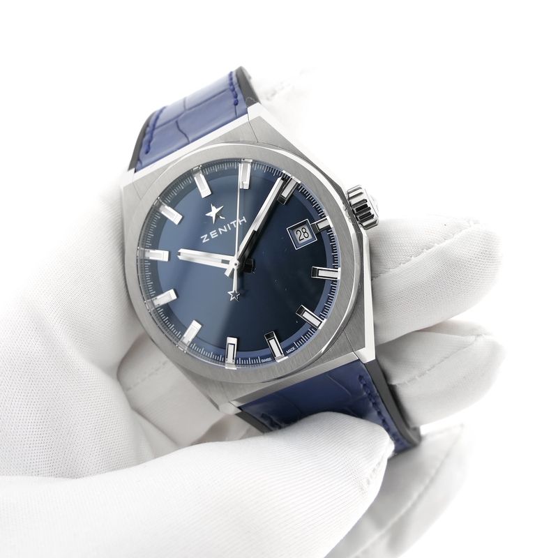 Image 22 of Zenith Defy Classic 41mm 95.9000.670; Automatic men's watch