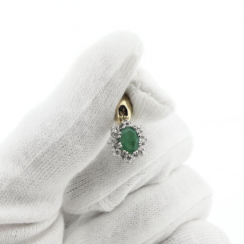 Image 7 of Two-tone gold pendant with emerald and diamond | 0.16 ct.