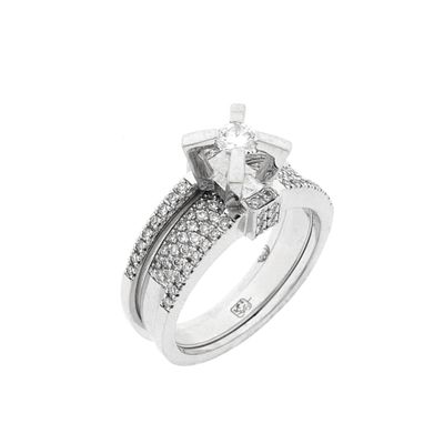 Image 1 of White gold ring with diamonds; Approx. 0.79 ct.
