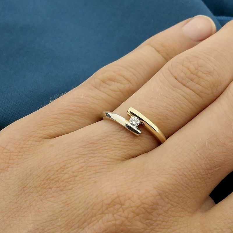 Image 7 of Two-tone gold ring with diamond | 0.07 ct.