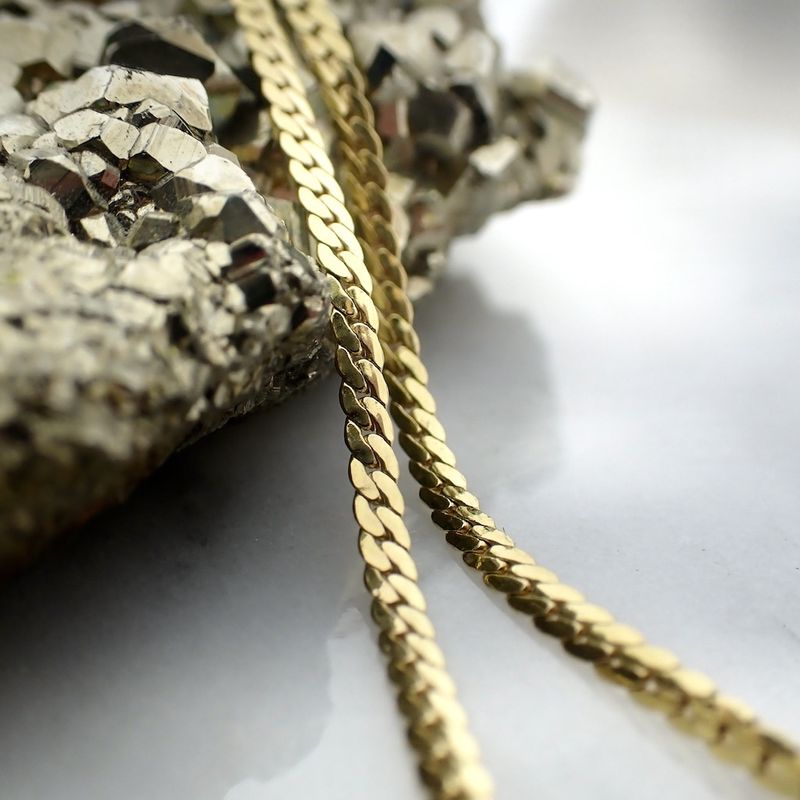 Image 2 of Gold necklace with a fixed pendant and diamond; 0.01 ct | 43.5 cm