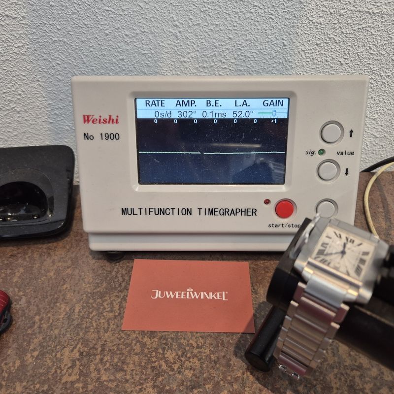 Image 17 of Cartier Tank Française 2302; Automatic unisex watch