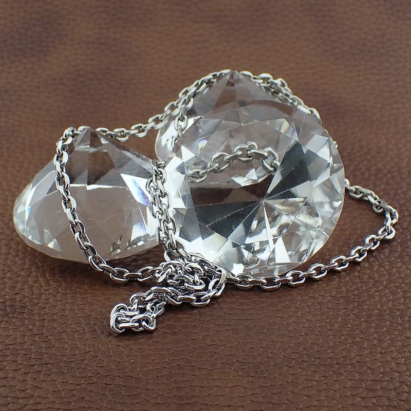 Image 3 of White gold anchor link chain | 66 cm