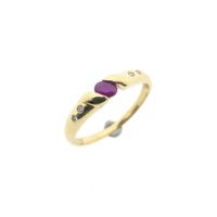 Gold ring with ruby ​​and diamond | 0.02 ct.