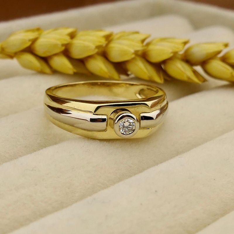 Afbeelding 2 van Bicolor gouden ring met diamant; 0,17 ct. 