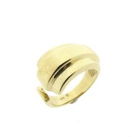 Gold ring with artistic design