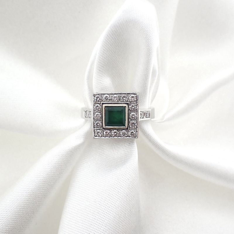 Image 6 of 1950s white gold ring set with a 0.50 ct. diamond and emerald