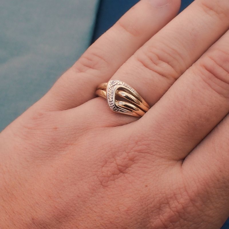 Image 4 of Gold ring with diamonds; 0.01 ct.