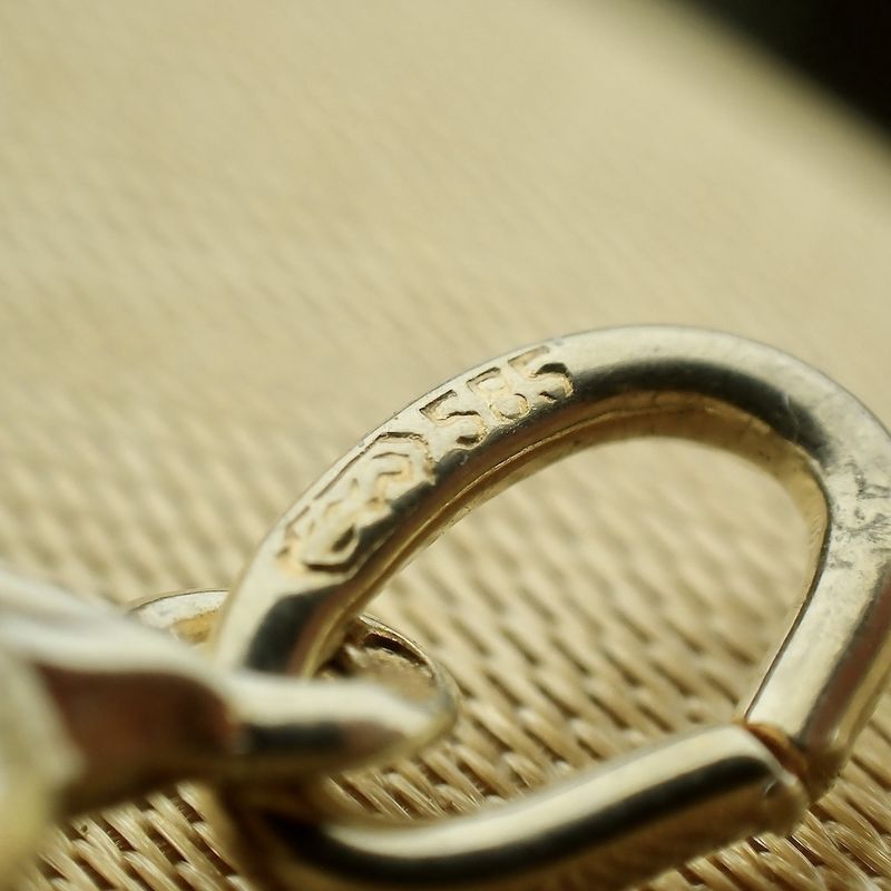 Image 3 of Gold pendant of a horse