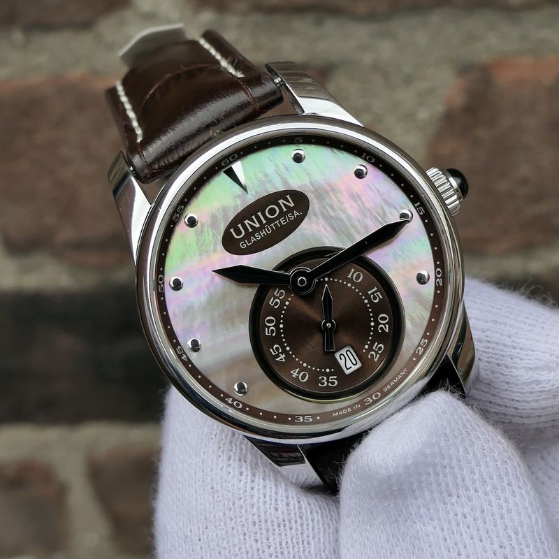Image 15 of Union Glashütte Seris; Automatic watch with mother-of-pearl dial