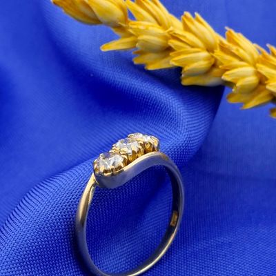 Image 2 of Gold ring with diamonds; 0.67 ct.