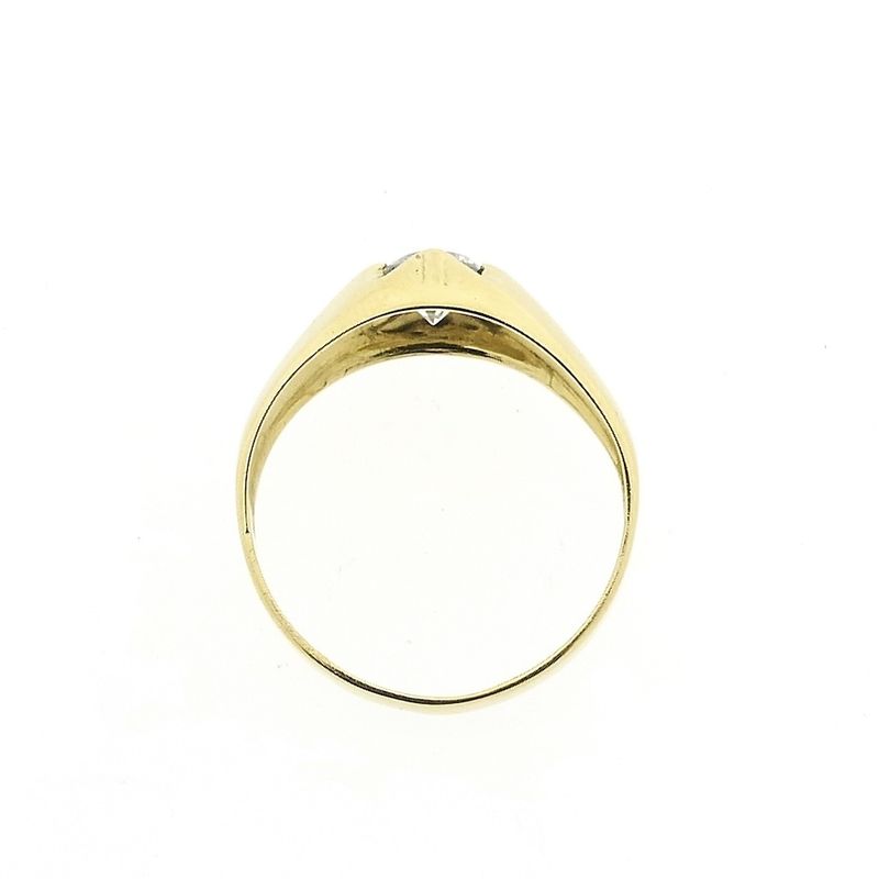 Image 8 of Gold ring with zirconia