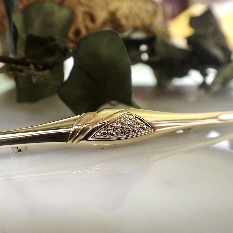 Image 2 of Two-tone gold brooch