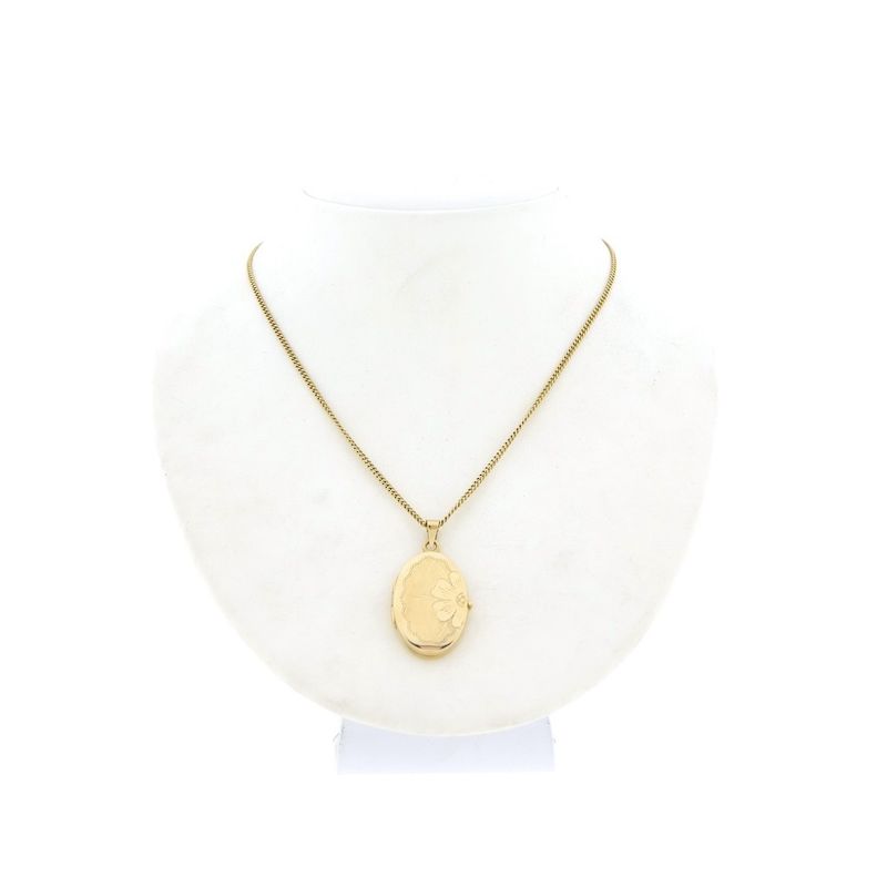 Image 9 of Vintage gold locket pendant | Floral design