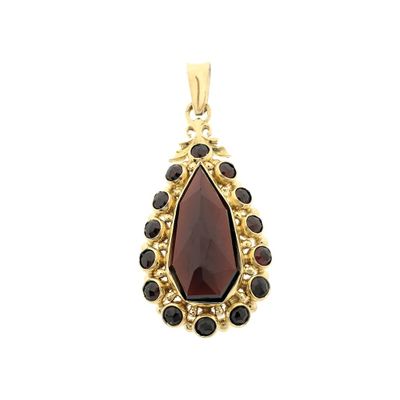 Image 1 of Vintage gold pendant with garnet