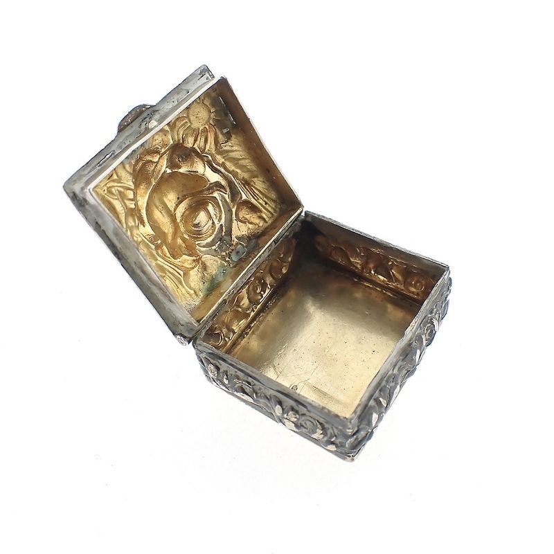 Image 7 of Vintage silver pill box