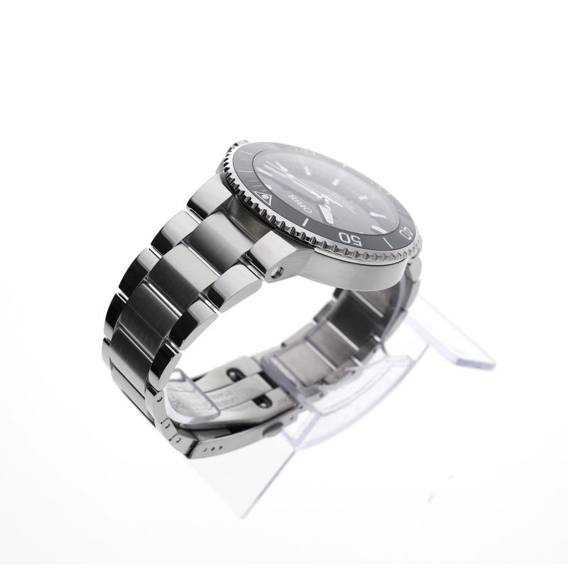 Image 12 of Oris Aquis Date 01.733.7730.4134; Automatic men's diving watch