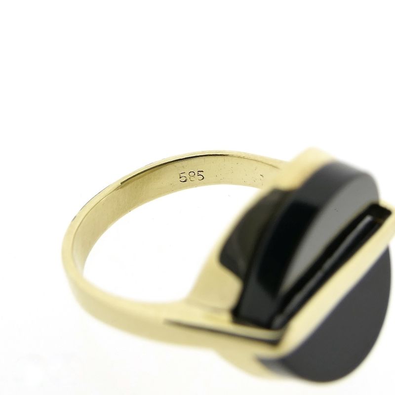 Image 6 of Gold ring with onyx