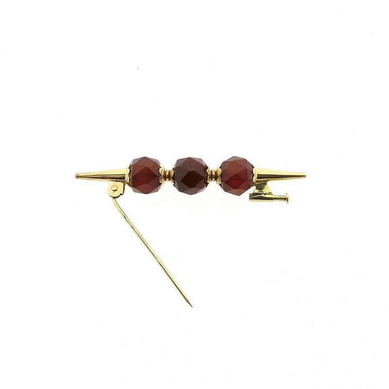Image 4 of Vintage gold brooch with carnelian