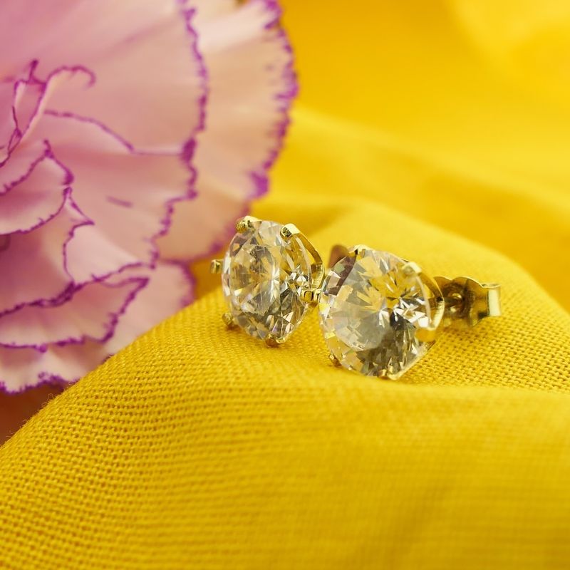 Image 3 of Gold stud earrings with zirconia