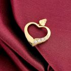 Image 2 of Gold pendant of a heart with diamonds; 0.11 ct.