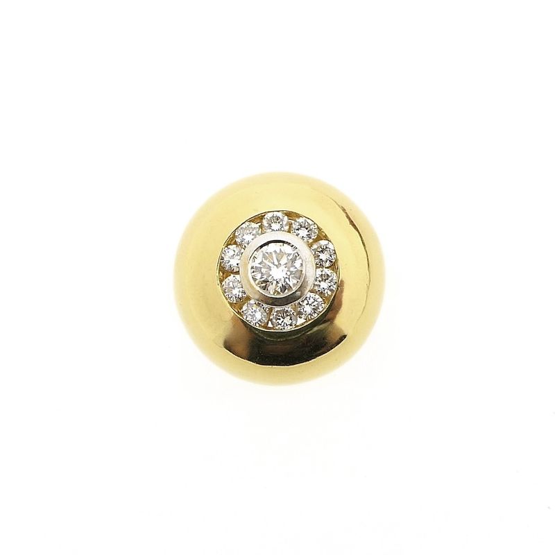 Image 1 of Gold pendant with diamonds