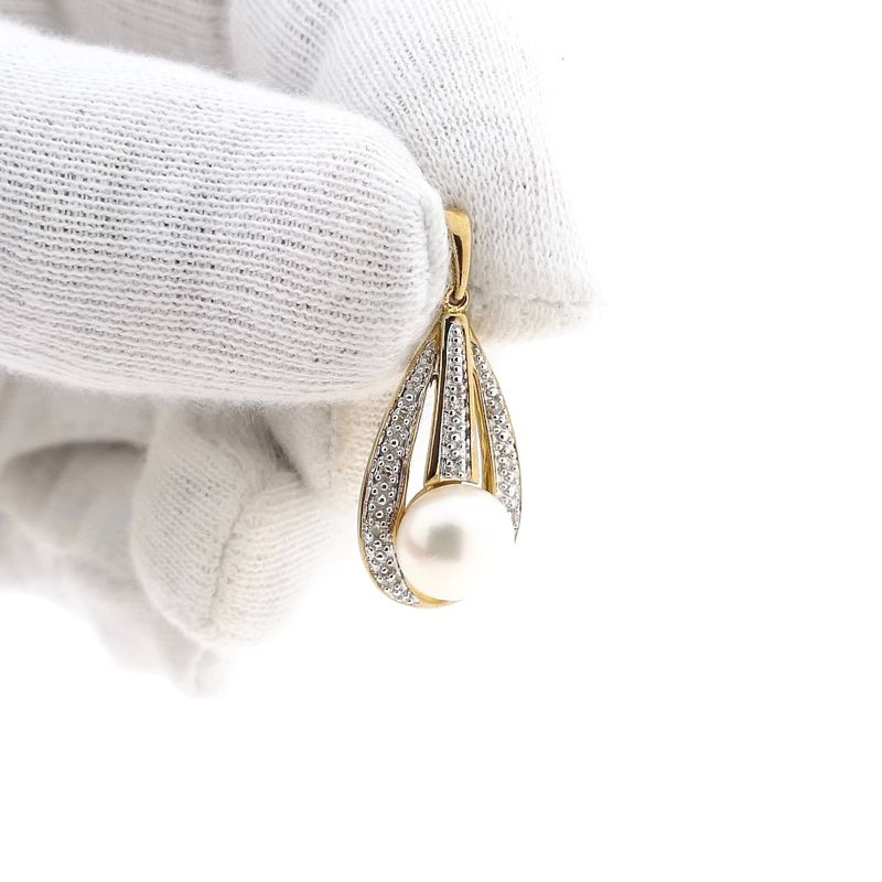 Afbeelding 12 van 9 Karaat hanger met barokparel en diamanten; 0,05 ct.