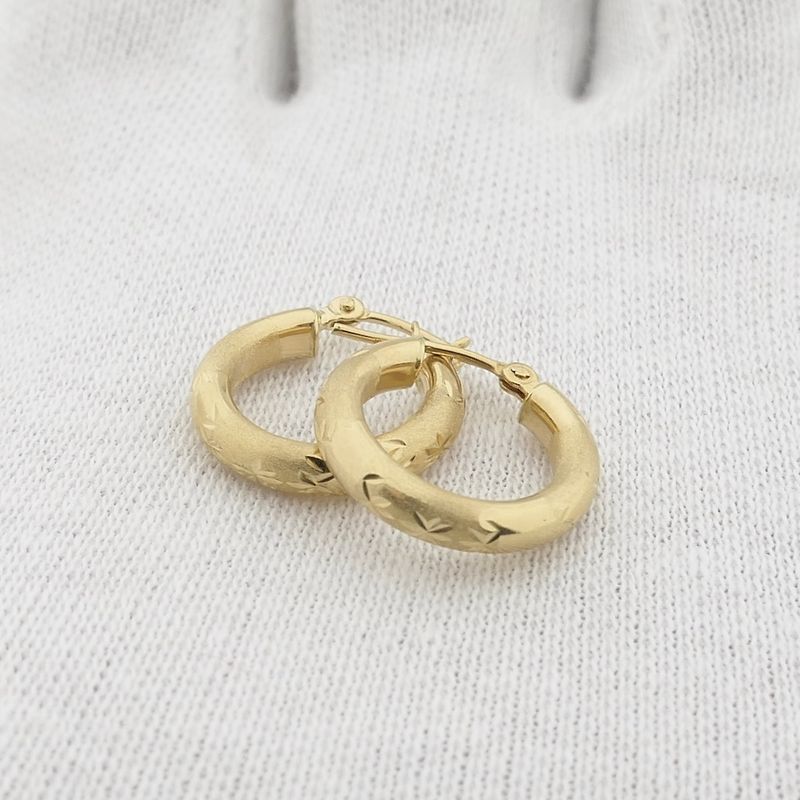 Image 11 of Gold earrings with engravings | Ø 16.2 mm