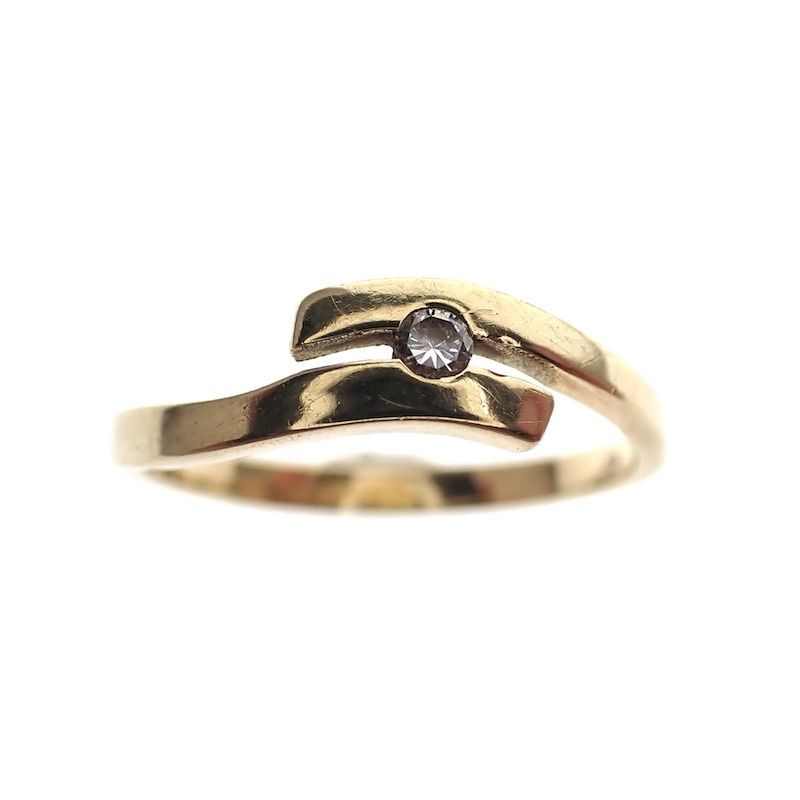 Image 2 of Gold ring set with diamond