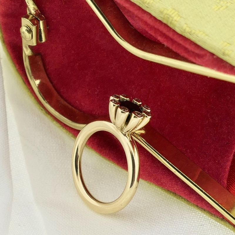 Image 9 of Gouden Bron Jewelry 'Sprite' ring with sapphire and diamond; 0.04 ct.