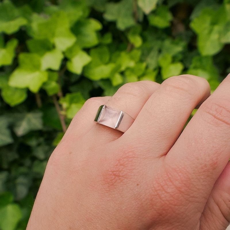 Image 8 of White gold Cartier moonstone ring