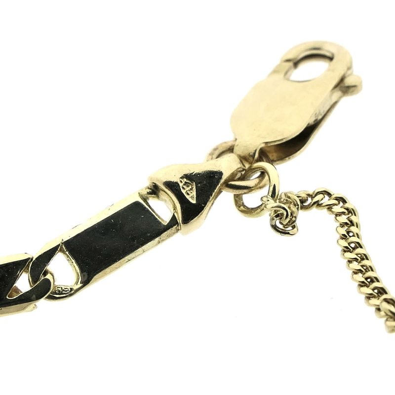 Image 7 of Gold closed Figaro link chain