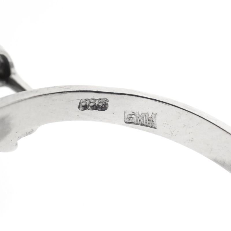 Image 9 of White gold ring with pearl and diamonds | 0.0015 ct.