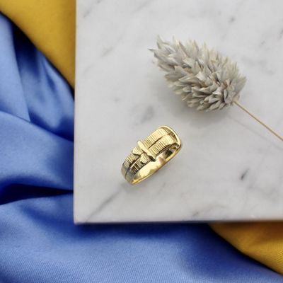 Gold ring of belt with buckle Image 2 of Gold ring of belt with buckle