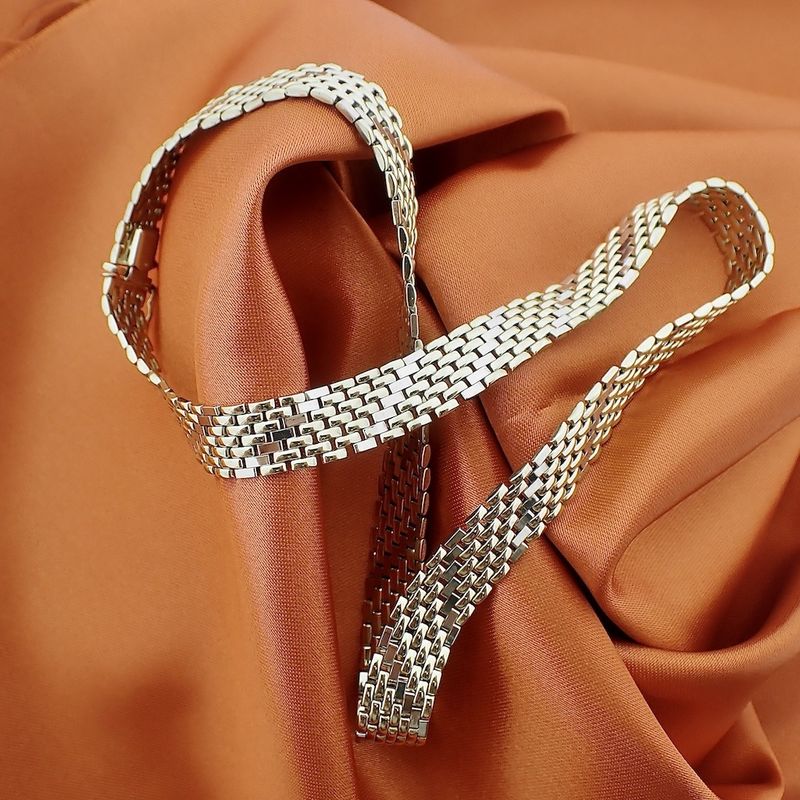 Image 4 of Two-tone gold panther link necklace | 45 cm