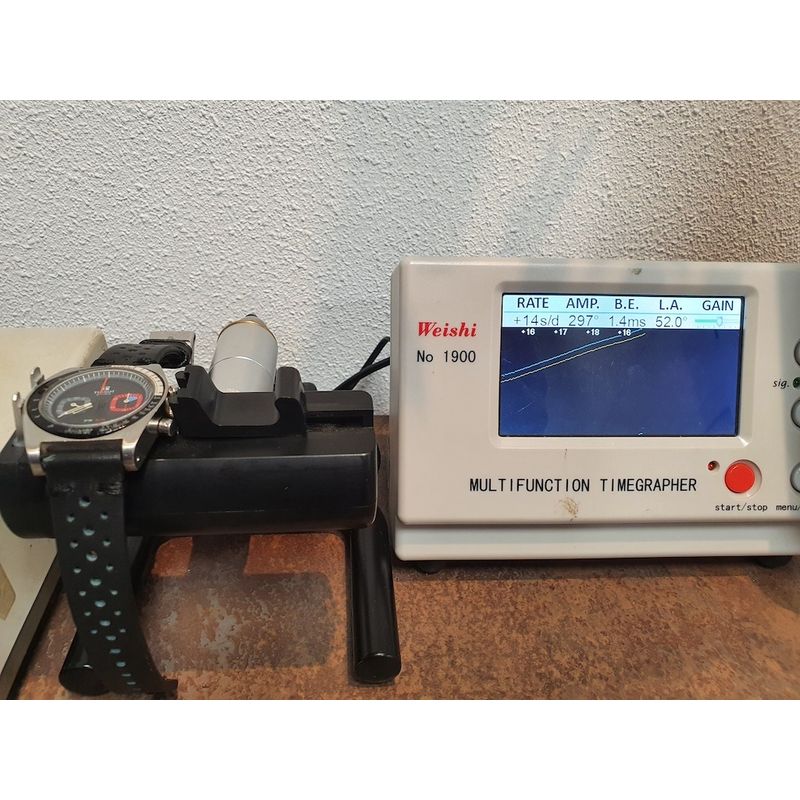 Image 6 of Tissot Vintage Chronograph; Men's Wristwatch | PR516