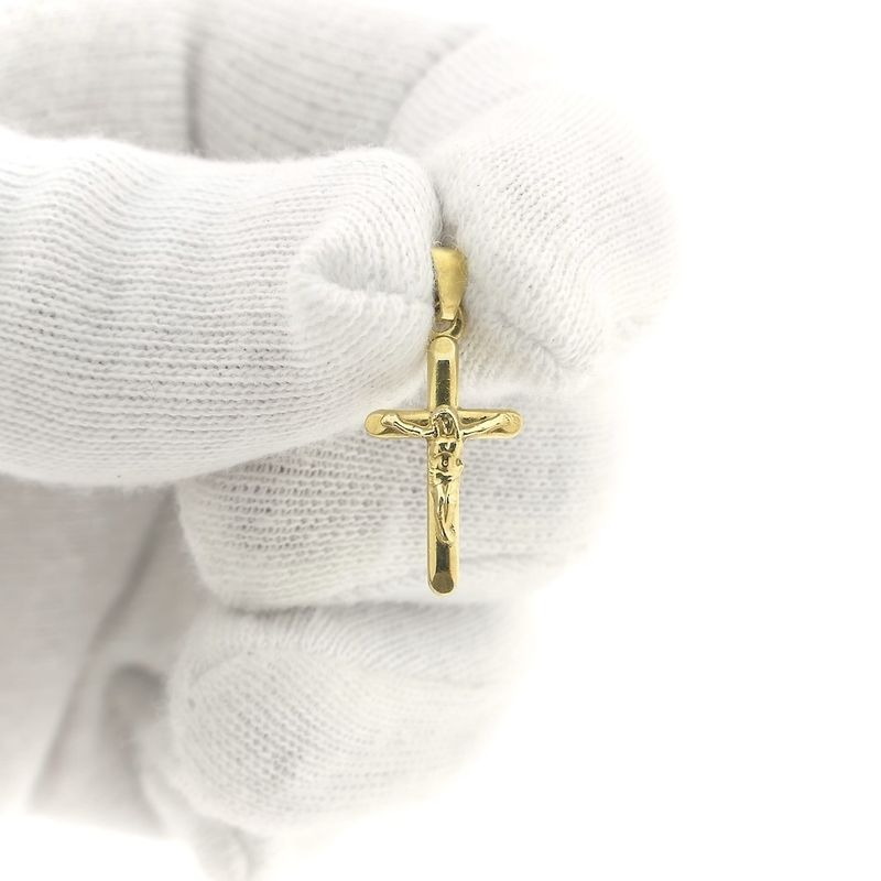 Image 10 of Gold pendant of a cross with corpus