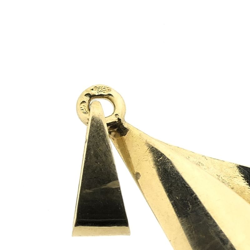 Image 7 of Gold pendant with zirconia